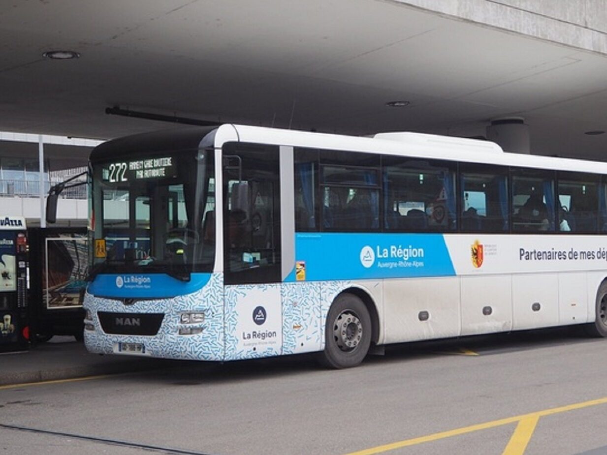 element bus