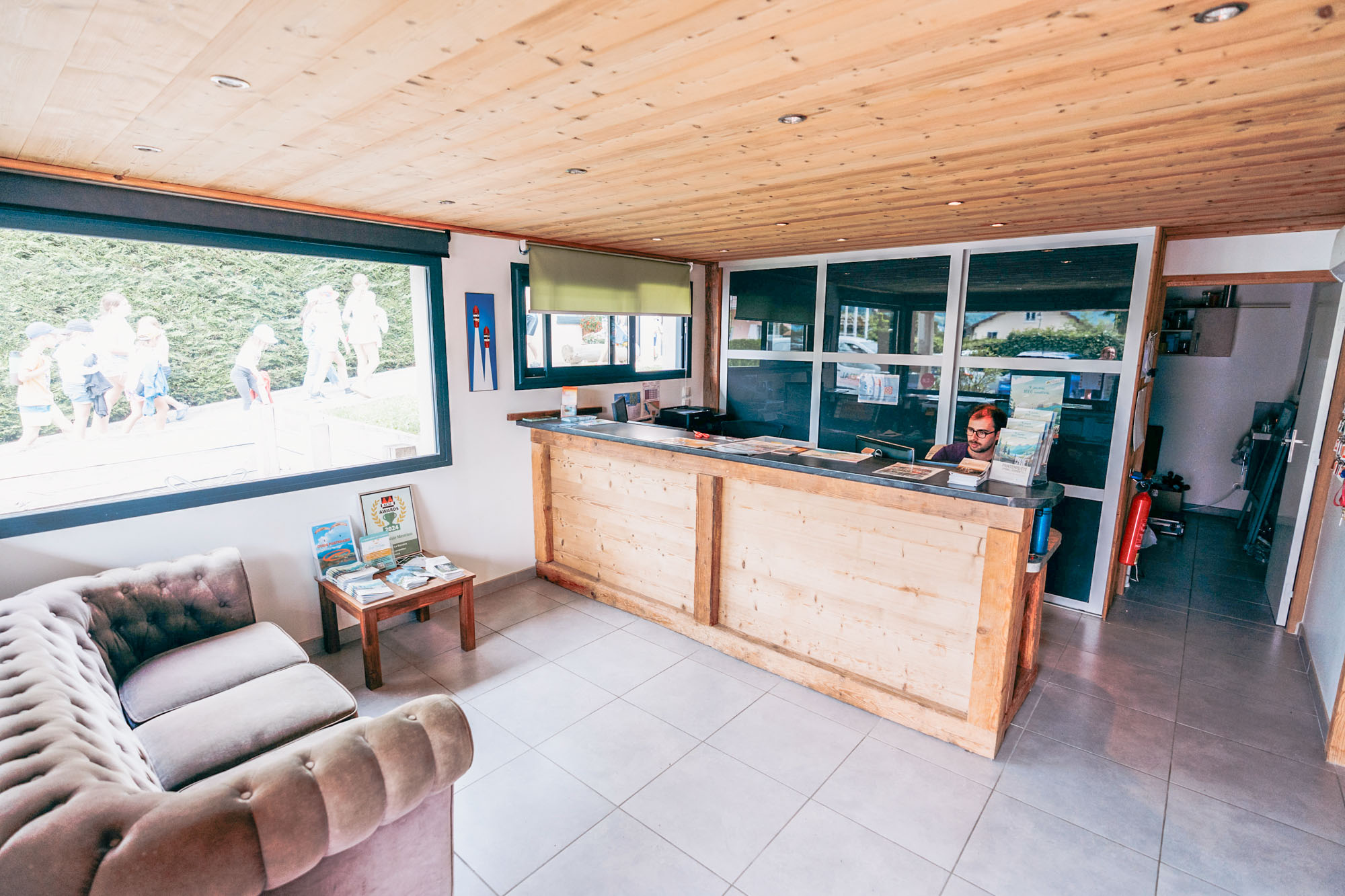 réception du camping familial La Ravoire à Doussard