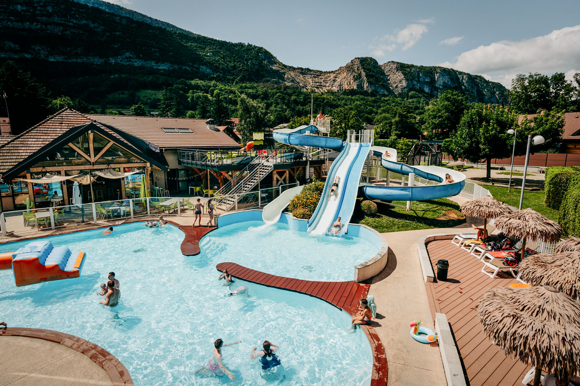 toboggan aquatique camping laravoire annecy 1 1