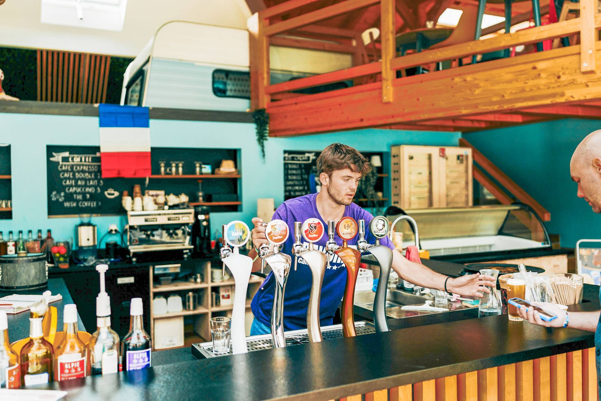 bar services la ravoire camping Annecy